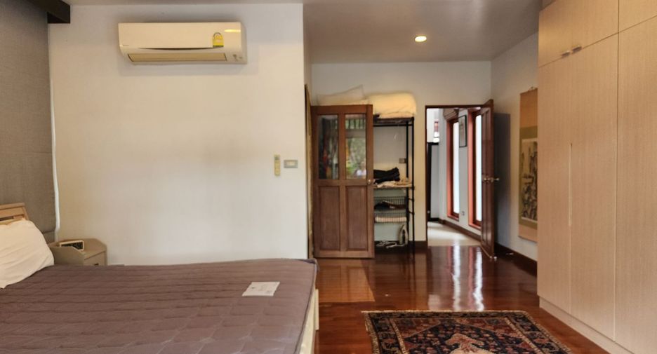 For rent 5 bedrooms villa in Mueang Phuket, Phuket