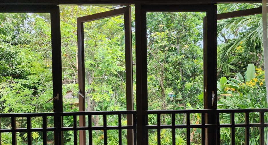 For rent 5 bedrooms villa in Mueang Phuket, Phuket
