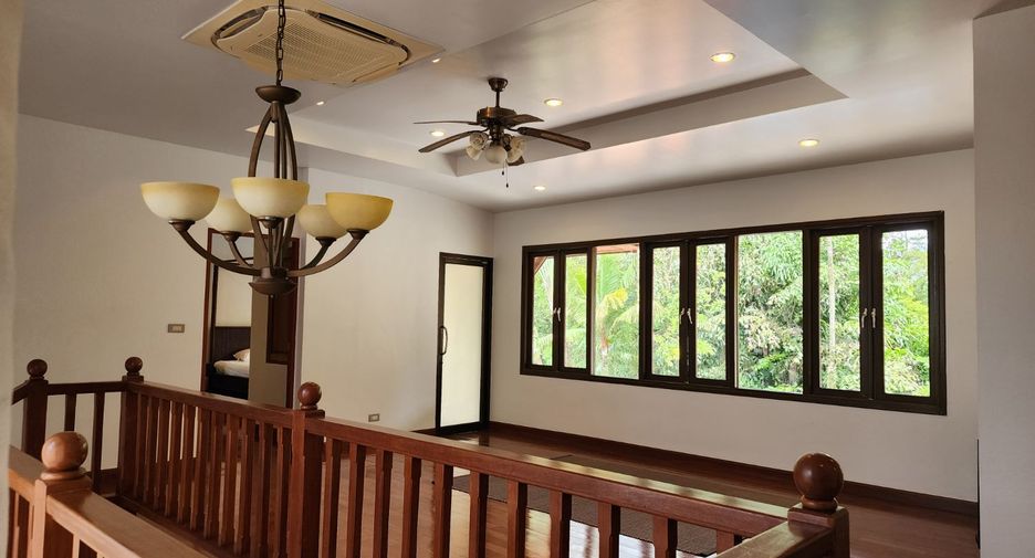 For rent 5 bedrooms villa in Mueang Phuket, Phuket