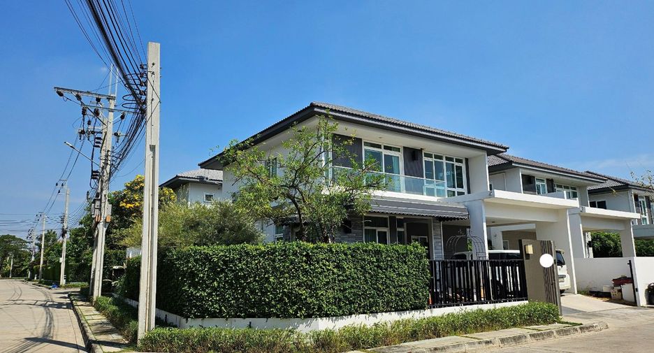 For sale 4 bedrooms house in Prawet, Bangkok
