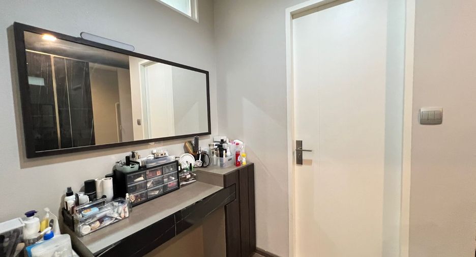 For sale 4 bedrooms house in Prawet, Bangkok