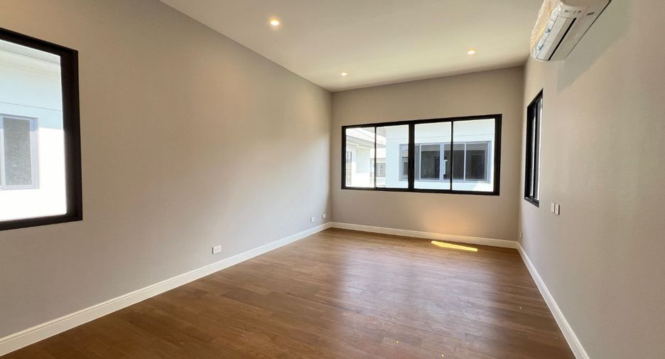 Casa en venta de 5 habitaciones en Bang Kapi, Bangkok