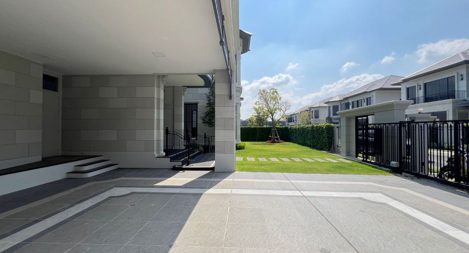 Casa en venta de 5 habitaciones en Bang Kapi, Bangkok