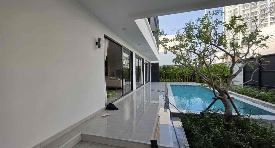 For rent 5 bedrooms villa in Central Pattaya, Pattaya