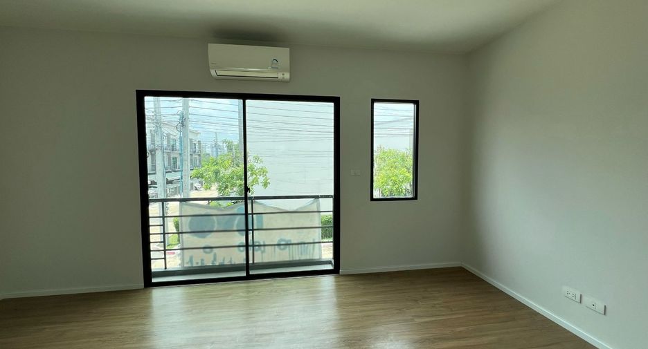 Reihenhaus zum Kauf mit 3 Zimmer in Mueang Nonthaburi, Nonthaburi