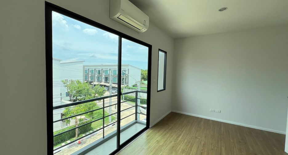 Reihenhaus zum Kauf mit 3 Zimmer in Mueang Nonthaburi, Nonthaburi