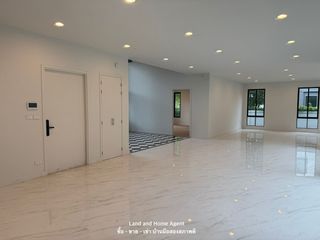 For sale 5 bedrooms house in Sai Mai, Bangkok