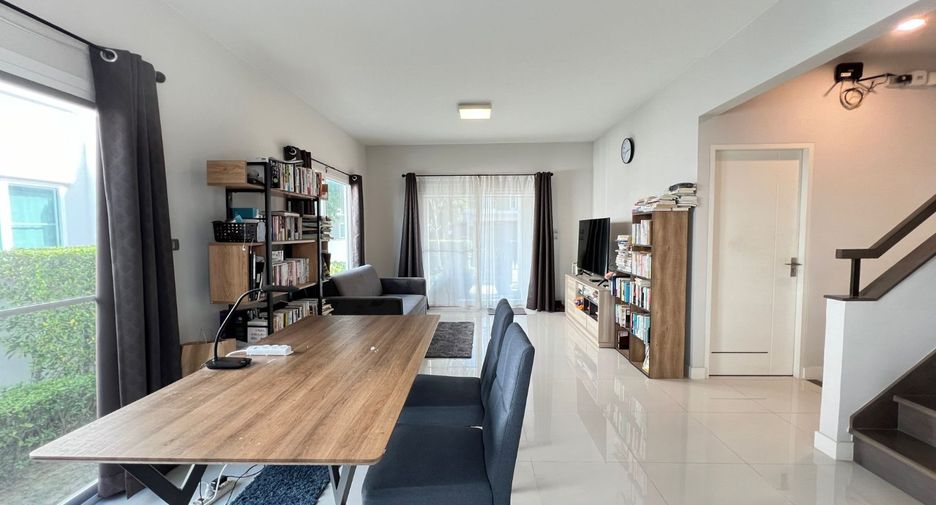 For sale 3 bedrooms house in Prawet, Bangkok