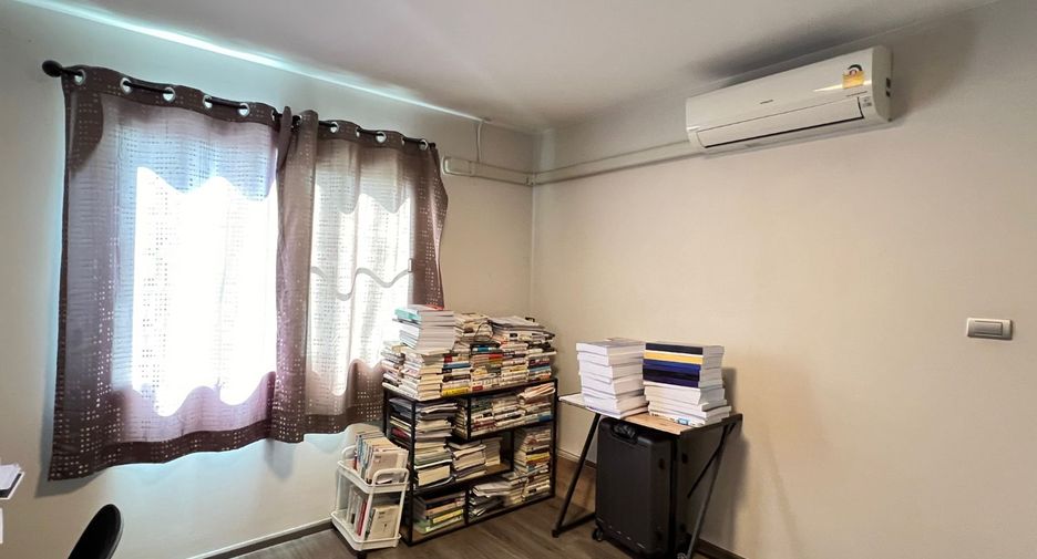 For sale 3 bedrooms house in Prawet, Bangkok