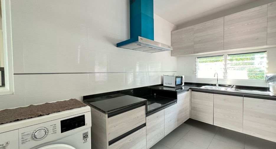 For sale 3 bedrooms house in Prawet, Bangkok