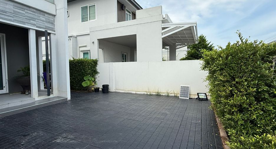 For sale 3 bedrooms house in Prawet, Bangkok