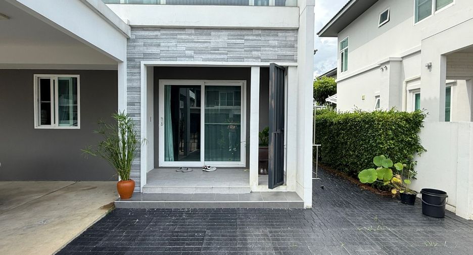 For sale 3 bedrooms house in Prawet, Bangkok
