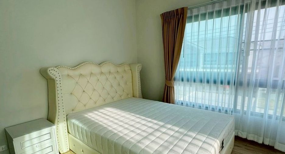 For sale 4 bedrooms house in Khlong Sam Wa, Bangkok