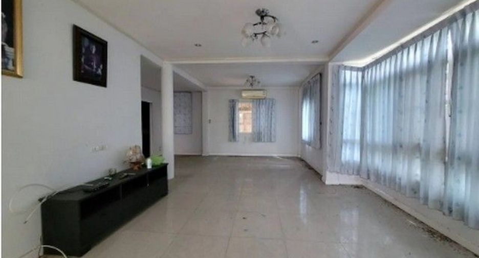 For sale 1 bed house in Min Buri, Bangkok