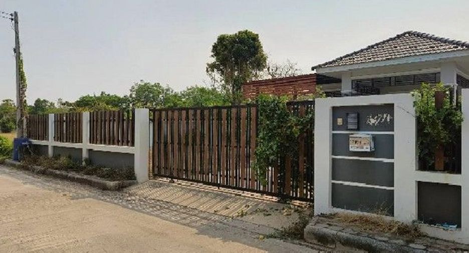 For sale 1 Beds house in Khok Samrong, Lopburi