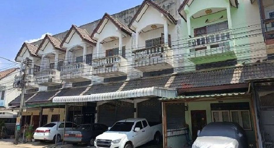 For sale 1 bed retail Space in Khok Samrong, Lopburi