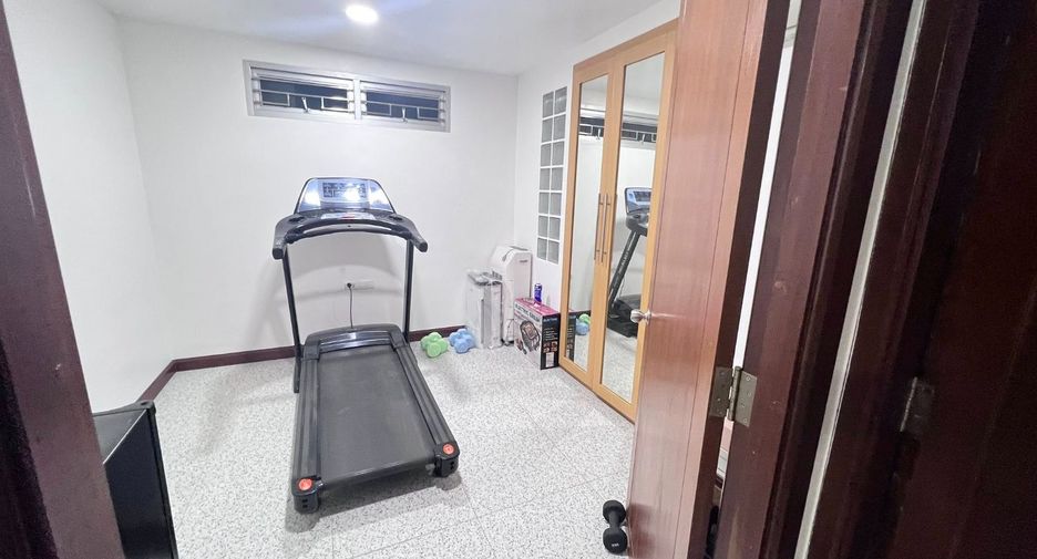 Condo en alquiler de 2 habitaciones en Bang Lamung, Chonburi