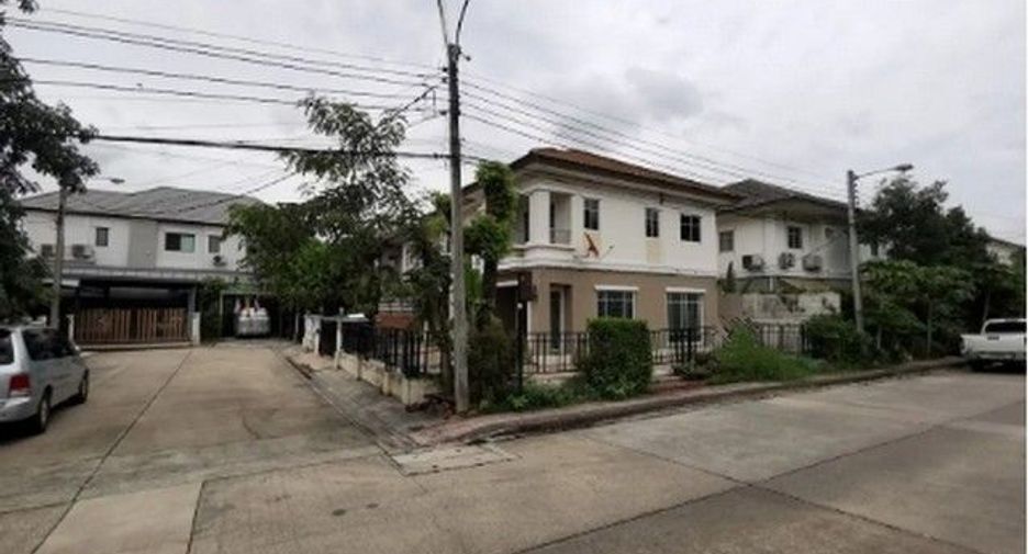 Haus zum Kauf mit 1 Zimmer in Sai Mai, Bangkok