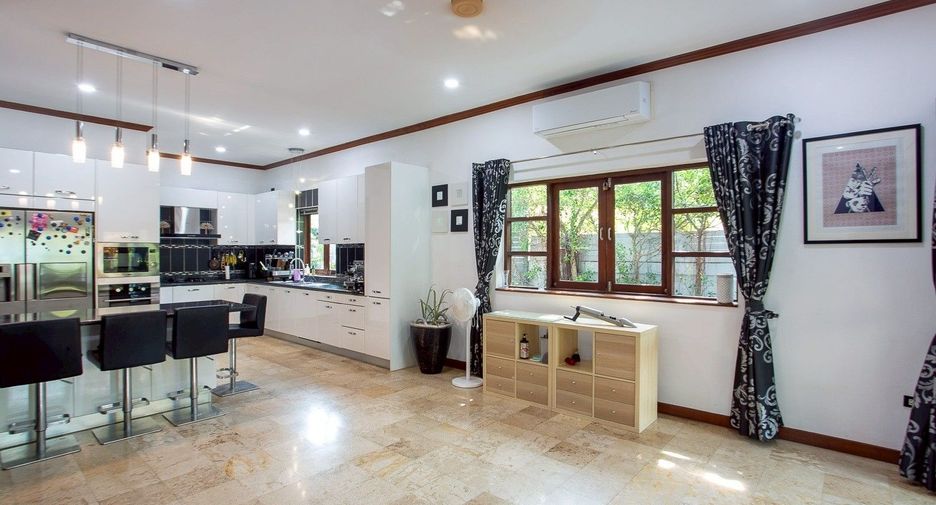 Villa zum Kauf mit 3 Zimmer in Hua Hin, Prachuap Khiri Khan