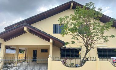 Haus zum Kauf mit 4 Zimmer in Bang Lamung, Chonburi