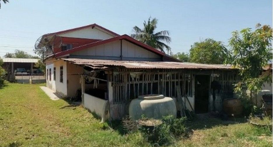 Haus zum Kauf mit 1 Zimmer in At Samat, Roi Et