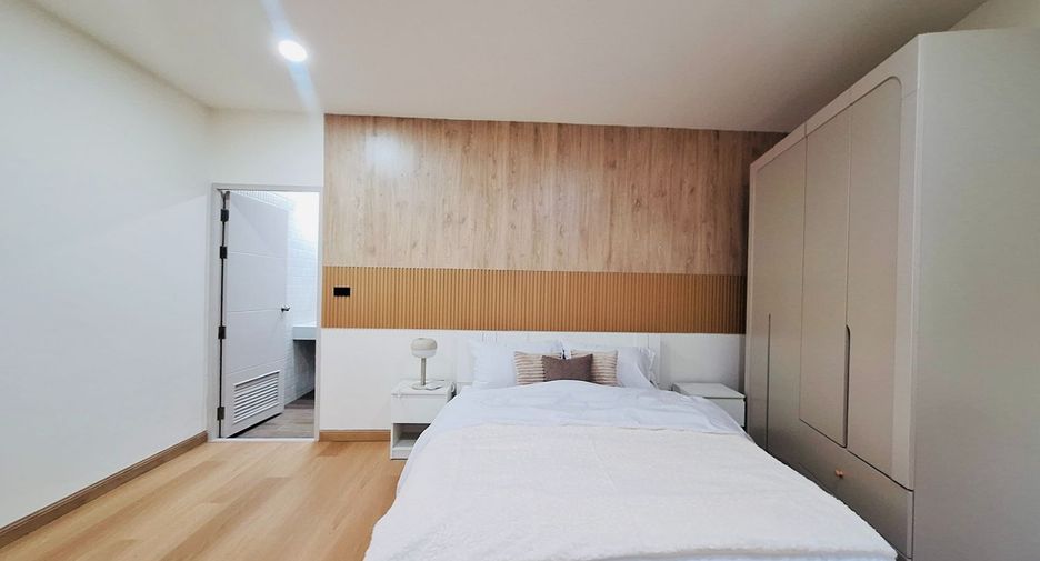 For rent 2 bedrooms condo in Mueang Phuket, Phuket