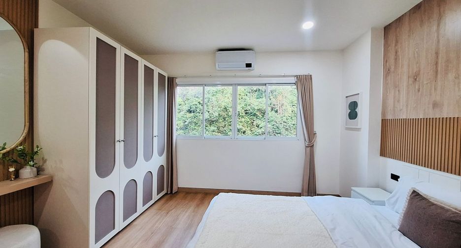For rent 2 bedrooms condo in Mueang Phuket, Phuket