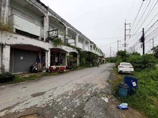 出售 1 卧室 商业空间 在 Kapong, Phangnga