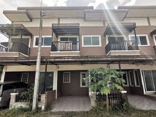 For sale 2 bedrooms townhouse in Phrom Khiri, Nakhon Si Thammarat