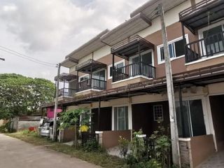 For sale 2 bedrooms townhouse in Phrom Khiri, Nakhon Si Thammarat