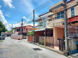 For sale 1 bed townhouse in Phrom Khiri, Nakhon Si Thammarat