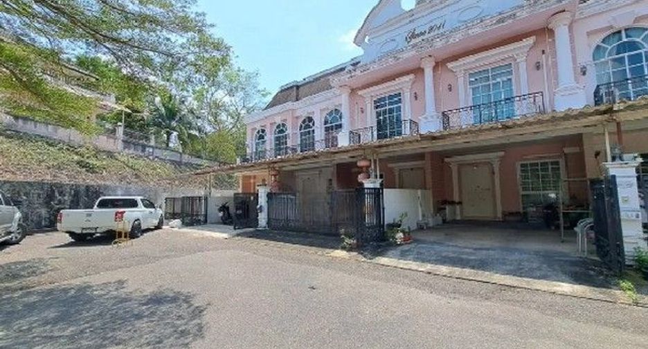 Продажа 2 спальни таунхаус в Khlong Thom, Краби