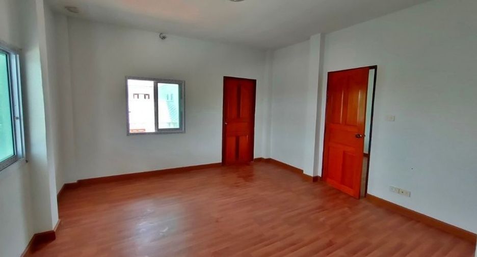 出售 公寓 别墅 在 Mueang Chiang Mai, Chiang Mai