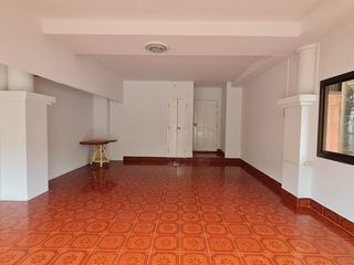 Reihenhaus zum Kauf mit 3 Zimmer in Nong Chok, Bangkok