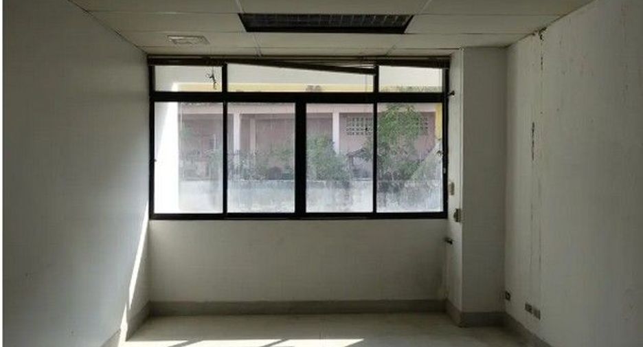出售 1 卧室 办公室 在 Mueang Tak, Tak
