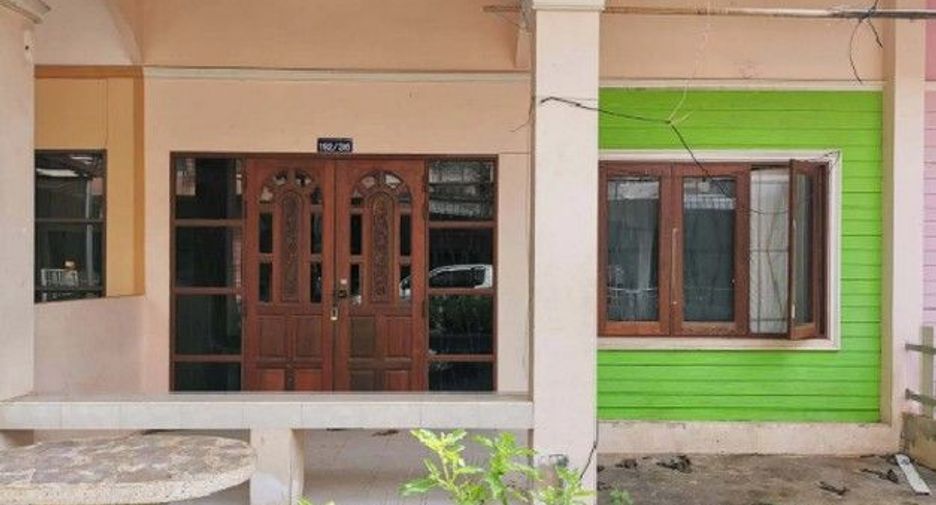 For sale 2 bedrooms townhouse in Khiri Rat Nikhom, Surat Thani
