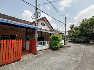 For sale 1 bed townhouse in Khiri Rat Nikhom, Surat Thani