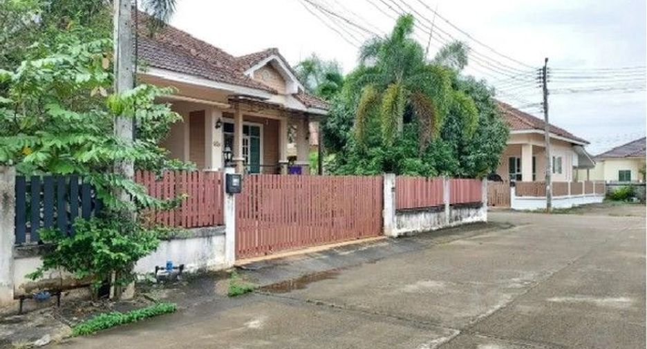 For sale 3 bedrooms house in Khiri Rat Nikhom, Surat Thani