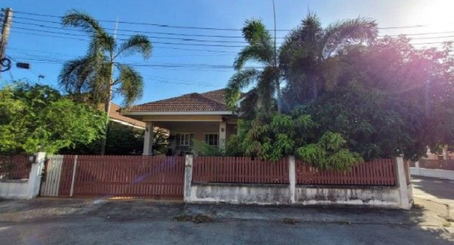 For sale 3 bedrooms house in Khiri Rat Nikhom, Surat Thani