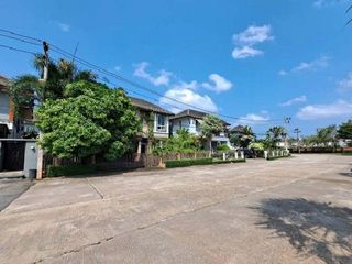 Haus zum Kauf mit 1 Zimmer in Khiri Rat Nikhom, Surat Thani