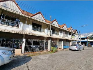 For sale 1 bed townhouse in Khiri Rat Nikhom, Surat Thani
