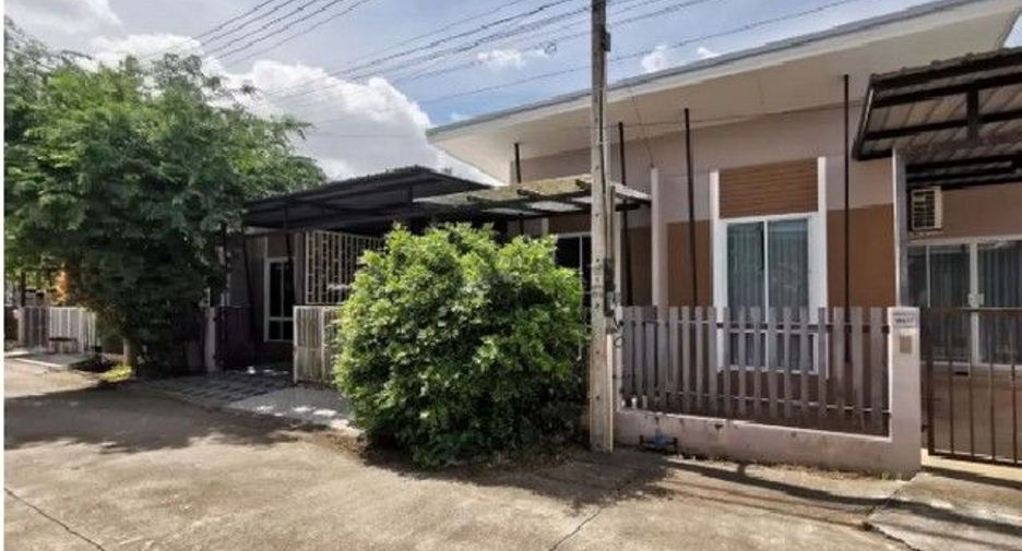 For sale 1 bed townhouse in Khiri Rat Nikhom, Surat Thani