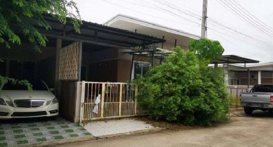 For sale 1 bed townhouse in Khiri Rat Nikhom, Surat Thani