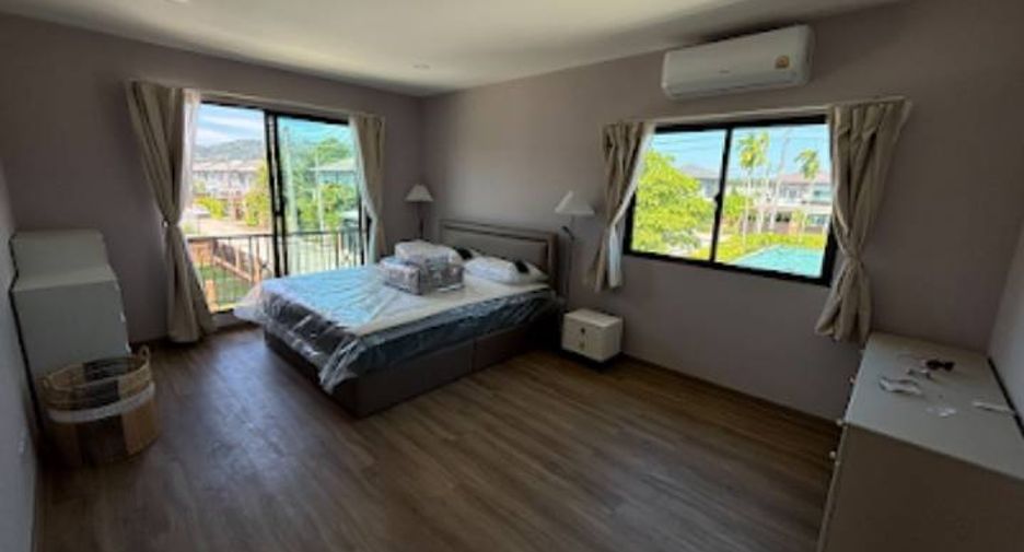 For rent and for sale 4 bedrooms house in Thalang, Phuket