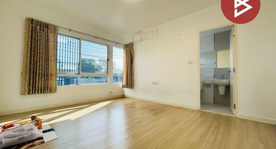 For sale 2 ベッドルーム townhouse in Thung Khru, Bangkok