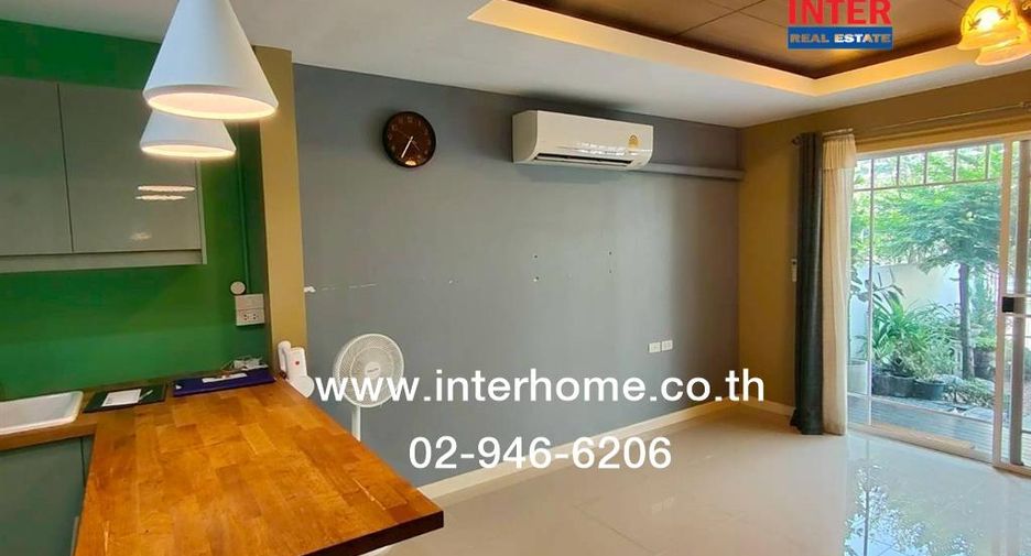 For sale 2 bedrooms townhouse in Lam Luk Ka, Pathum Thani