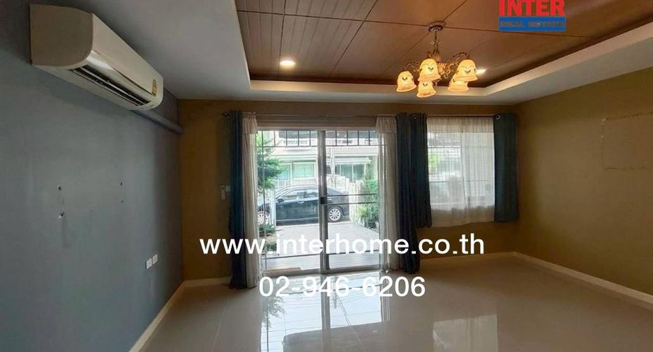 For sale 2 bedrooms townhouse in Lam Luk Ka, Pathum Thani