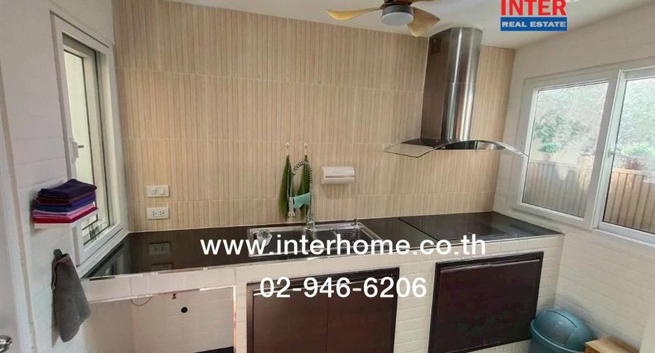 For sale 2 bedrooms townhouse in Lam Luk Ka, Pathum Thani