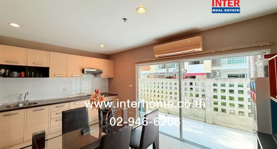 For sale 2 bedrooms condo in Phasi Charoen, Bangkok