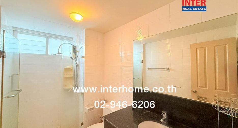 For sale 2 bedrooms condo in Phasi Charoen, Bangkok